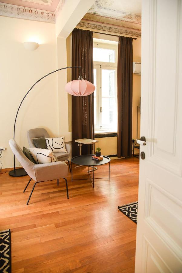 Neoclassical Athens Residence Atenas Exterior foto